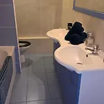 بيت للعطل Le *